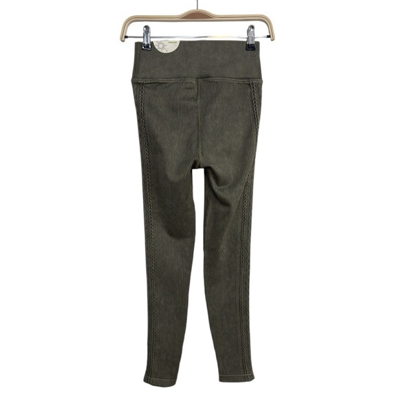 NWT OFFLINE By Aerie Seamless Cable High Waisted Legging Size Med Workout Pants - Picture 4 of 6